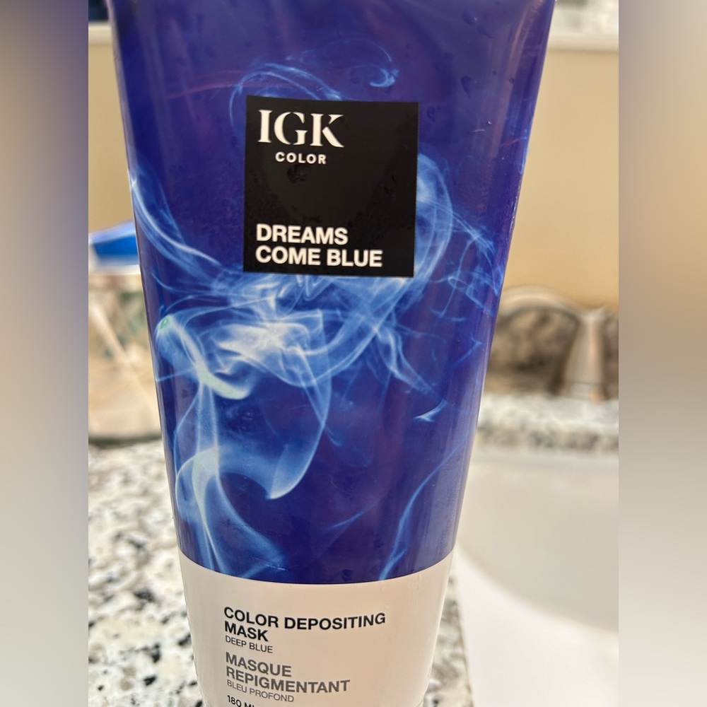 IGK Dreams Come Blue Color depositing mask